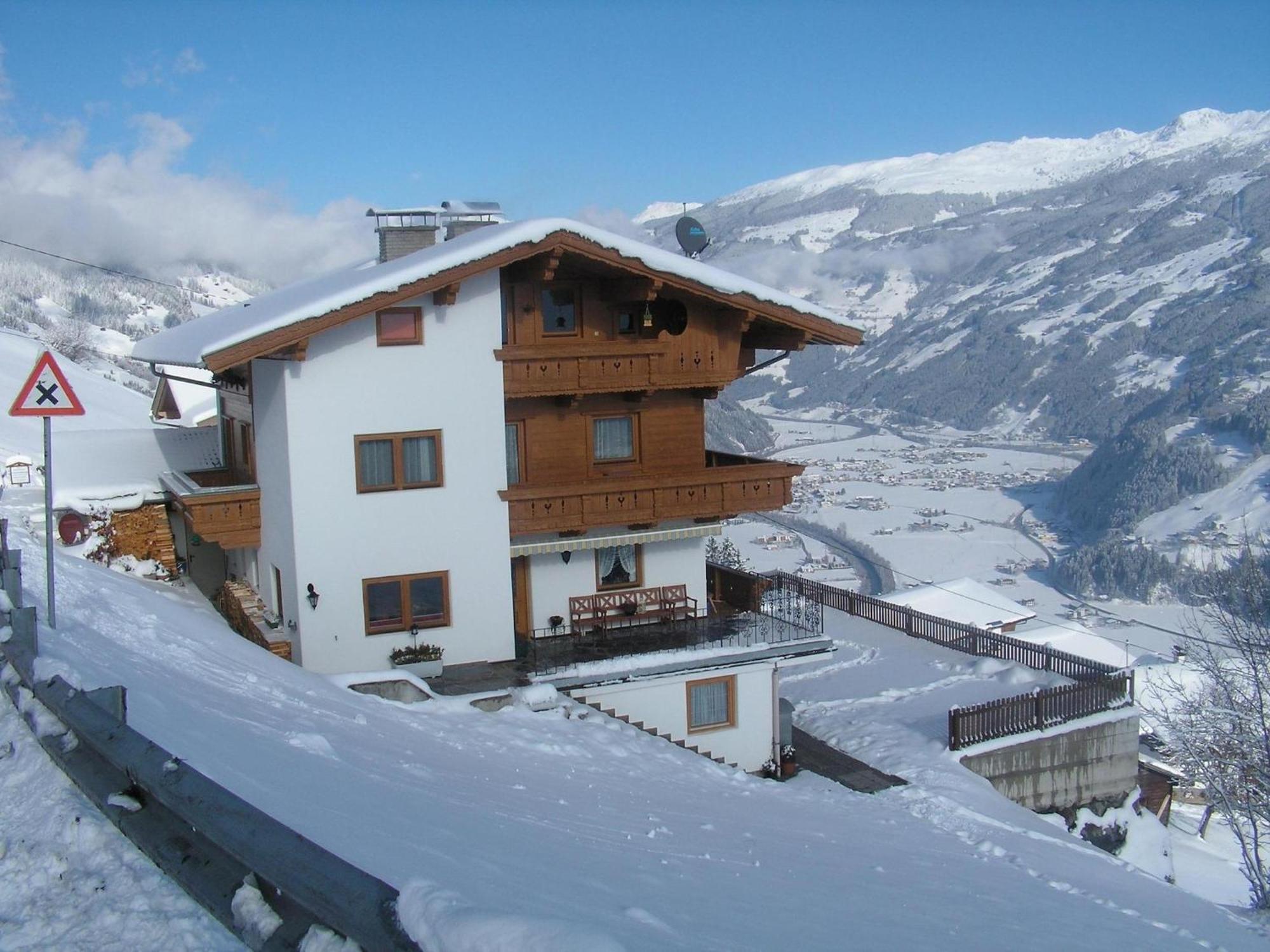 Apartment In Hippach Im Zillertal In The Mountains Muhlen  Exterior foto
