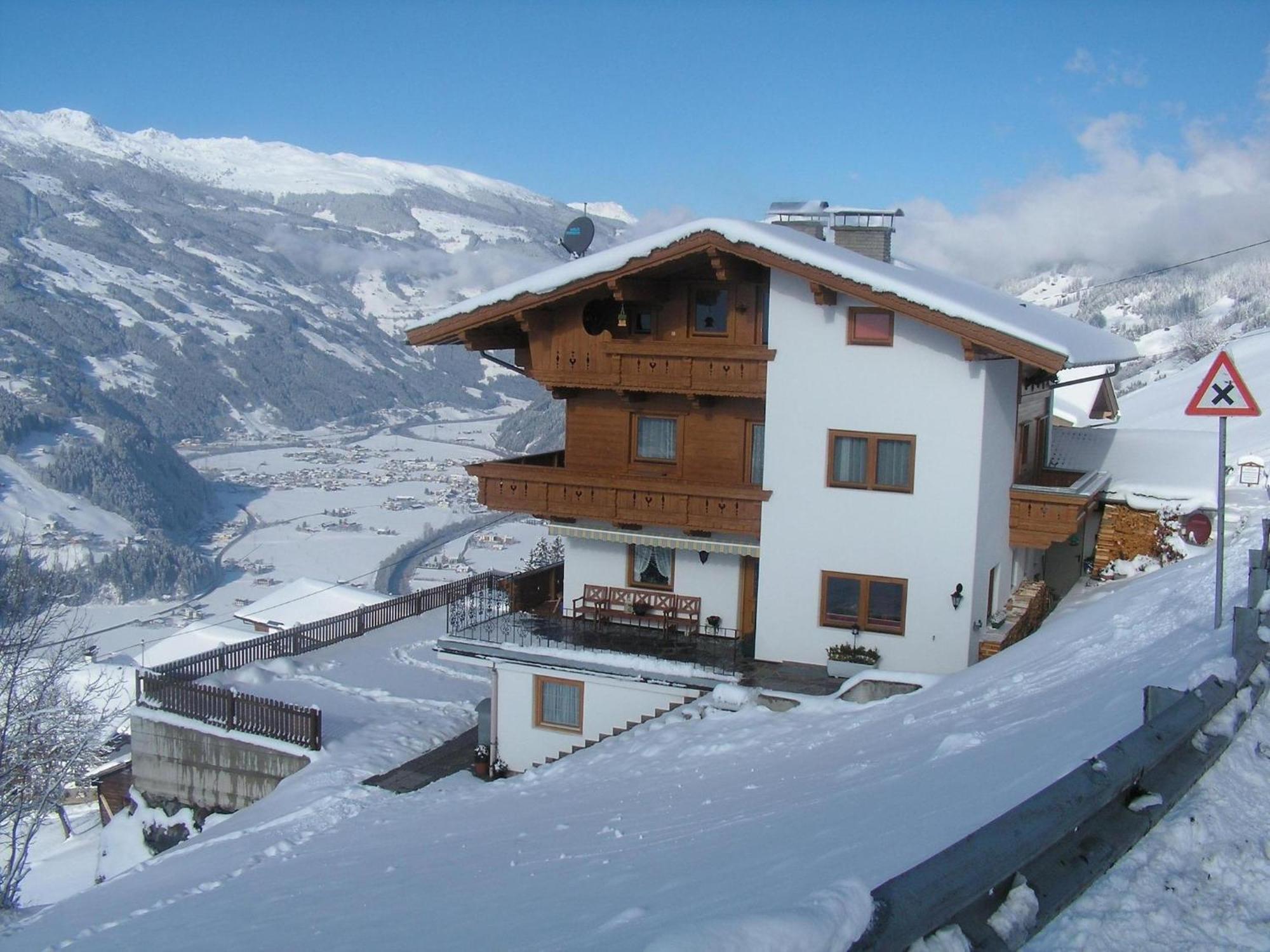 Apartment In Hippach Im Zillertal In The Mountains Muhlen  Exterior foto