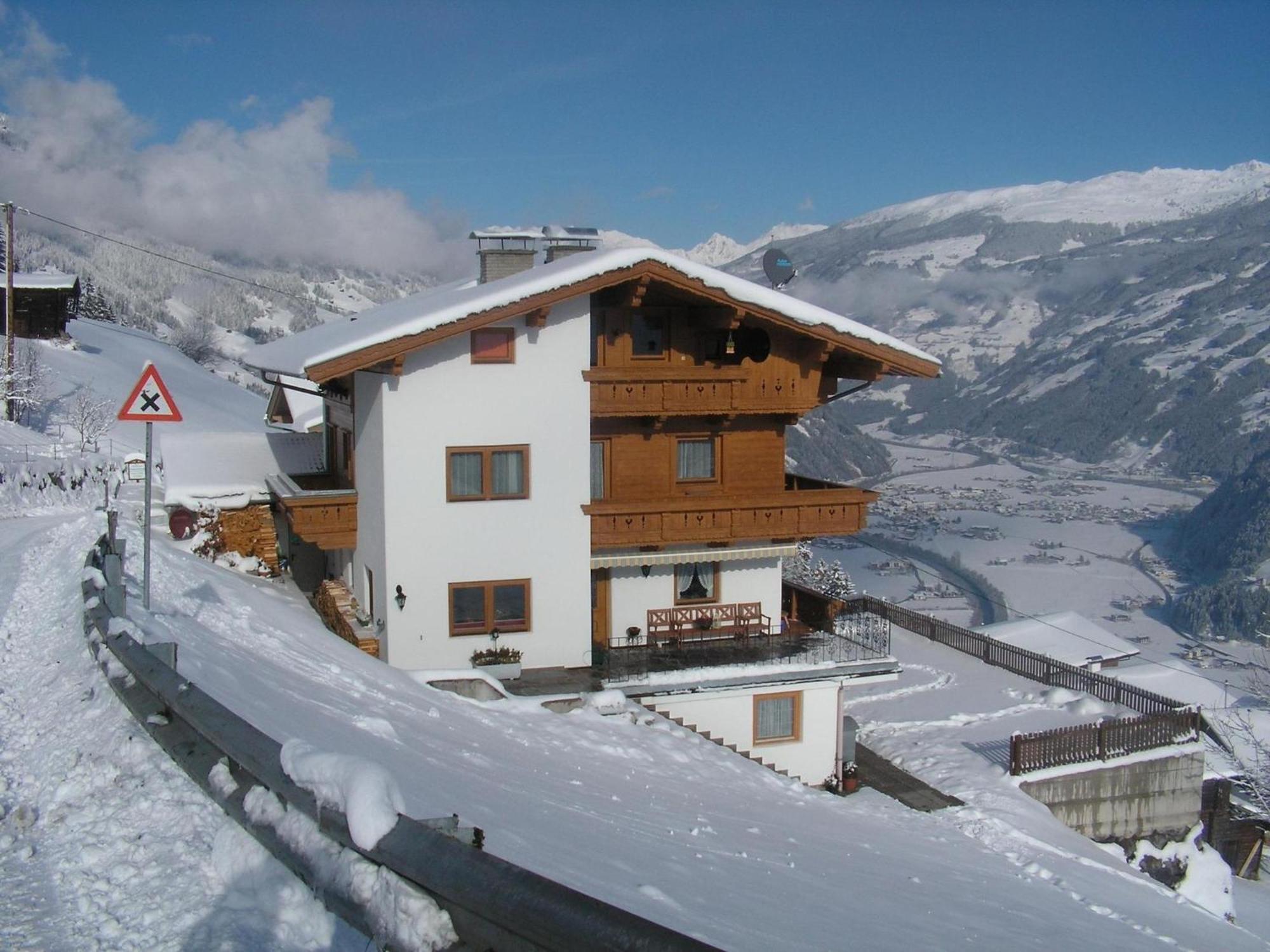 Apartment In Hippach Im Zillertal In The Mountains Muhlen  Exterior foto